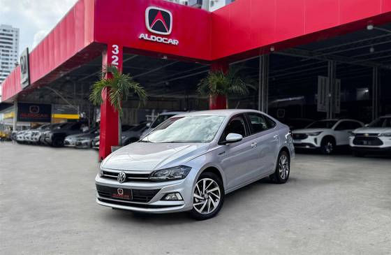 VOLKSWAGEN VIRTUS 1.0 200 TSI HIGHLINE AUTOMÁTICO